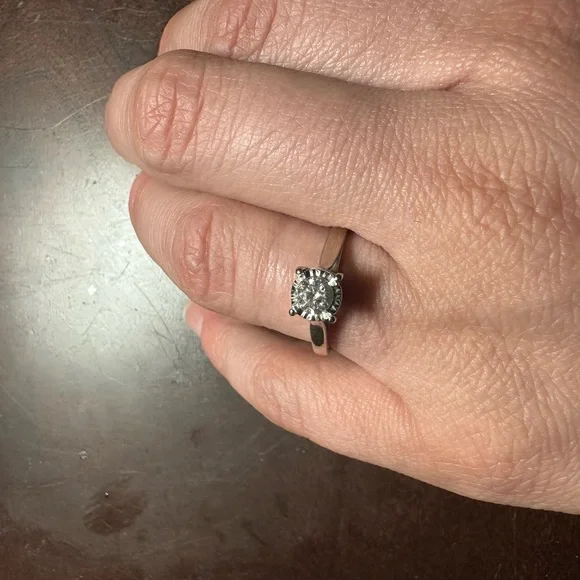 Timeless 10K white Gold Solitaire Ring - Picture 7 of 9